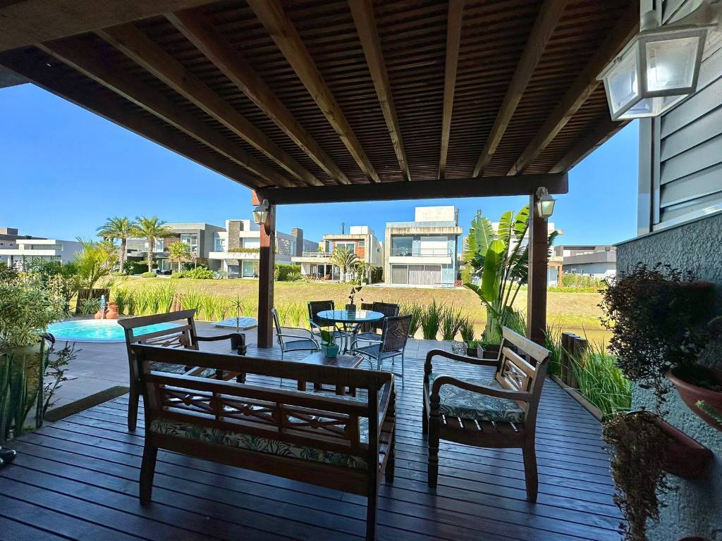 Casa em Condomínio 4 dormitórios em Capão da Canoa | Ref.: 4685