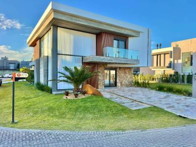 Casa em Condomínio 4 dormitórios para venda, Xangri-lá em Xangri-lá | Ref.: 5024